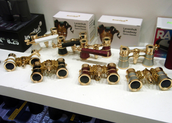Театральные бинокли Levenhuk Broadway на выставке Consumer Electronics & Photo Expo – 2015