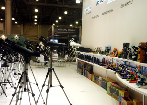 Зрительные трубы Levenhuk Blaze на выставке Consumer Electronics & Photo Expo – 2015